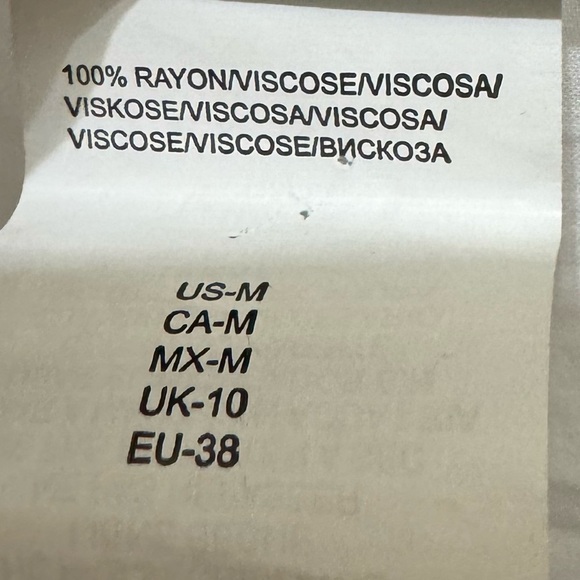 La Blanca White Crochet Swim Romper Size Medium - Picture 5 of 5